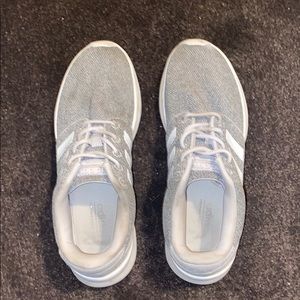 Adidas cloudfoam tennis shoes